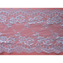 3 m Delicate Clipped Silver Grey Wide Lace 19 cm/7.5"