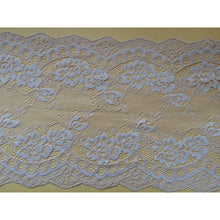 3 m Delicate Clipped Silver Grey Wide Lace 19 cm/7.5"