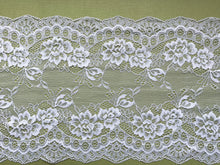 3 m Delicate Clipped Silver Grey Wide Lace 19 cm/7.5"