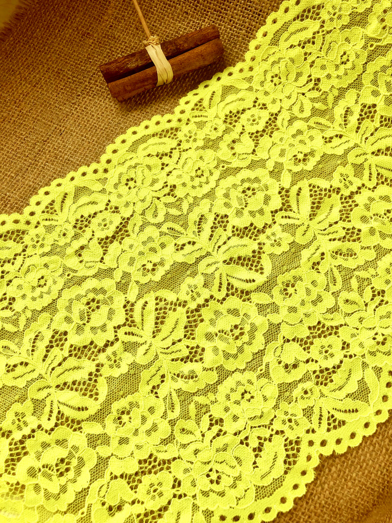 Bright Yellow Wide Stretch Scalloped Lace 24 cm 9.5