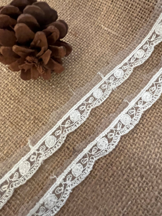 Pretty Ivory Embroidered Tulle Lace Trim  1.5 cm/1/2”
