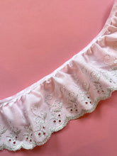 White/Silver Cotton Broderie Anglaise Flower Embroidered Gathered Lace 8 cm/3"