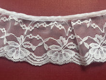 33 m Card White Quality Nottingham Frilled/Gathered Lace