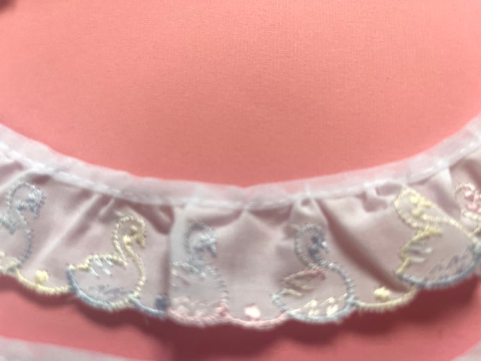 White/Rainbow Baby Ducks Cotton Broderie Anglaise Gathered  Lace 3.5 cm/1.5