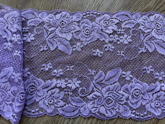 2.4 m Mid Lilac Stretch Scalloped Lace 15cm/6”