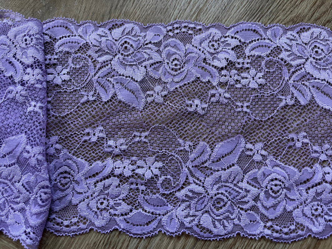 2.4 m Mid Lilac Stretch Scalloped Lace 15cm/6”