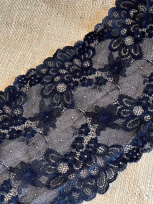 Black Wide Soft Stretch Scalloped Lace   19 cm/7.75”