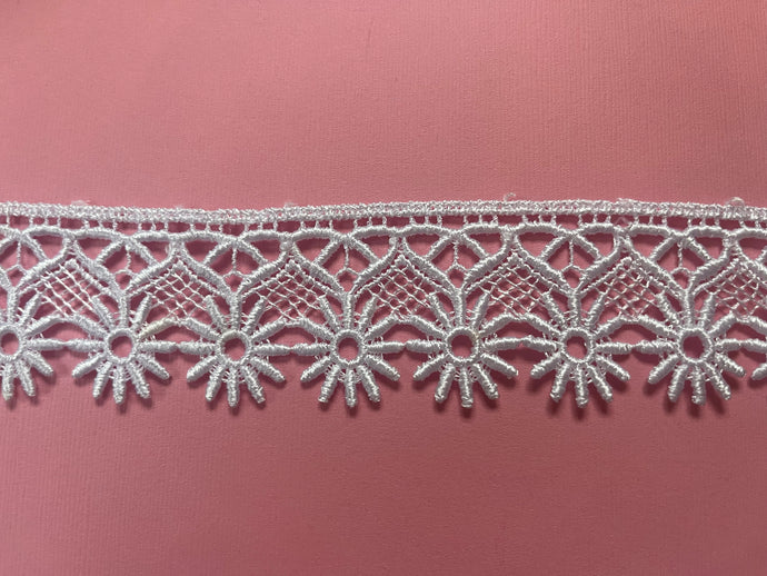 White Daisy Guipure Venise Lace Trim 4.5 cm/1.75”