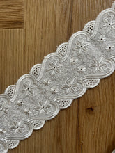 7.2m Pale Ivory Broderie  Anglaise Lace Embroidery Trim 8.5cm/3.25”