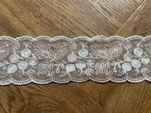 Vintage Delicate Embroidered Tulle Bridal Lace Trim 7 cm/2.6”Ivory