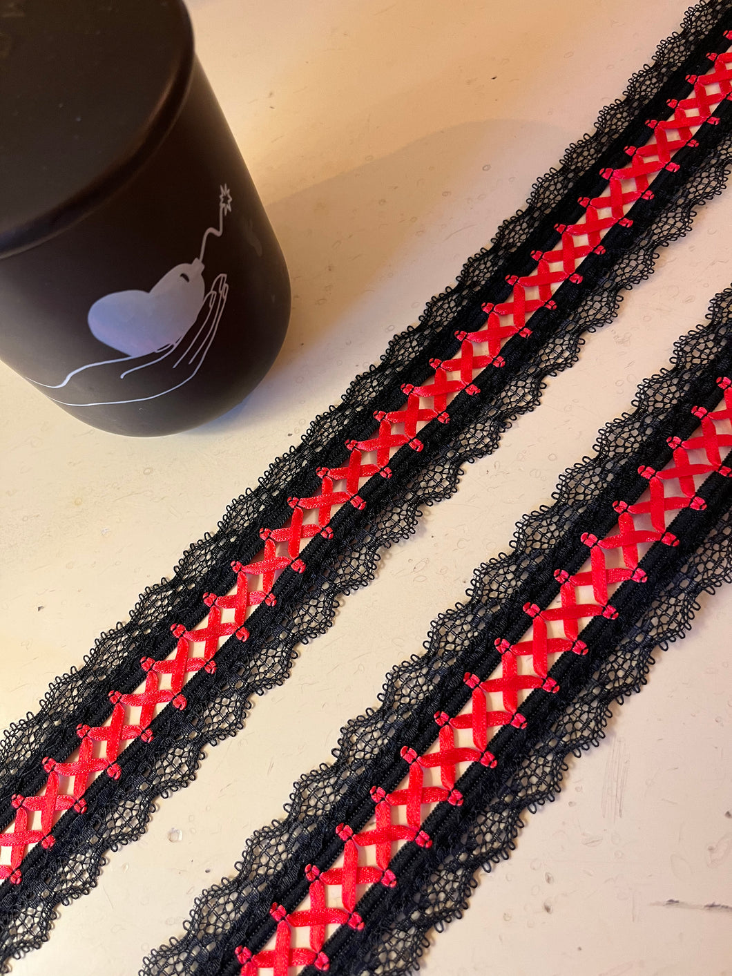 Black/Red Satin Ribbon Lacing & Lace  Trim 5 cm/2