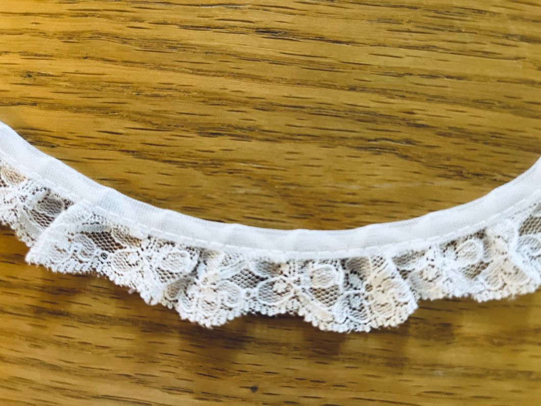 Pretty Frilled Gathered Nottingham Lace 2 cm wide