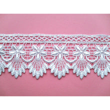 1 x 10m White Satin Flower Guipure/Venise Lace  5cm/2"