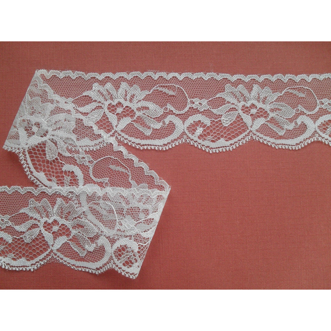 1 x 20 m Pretty White Rose Nottingham LACE  2