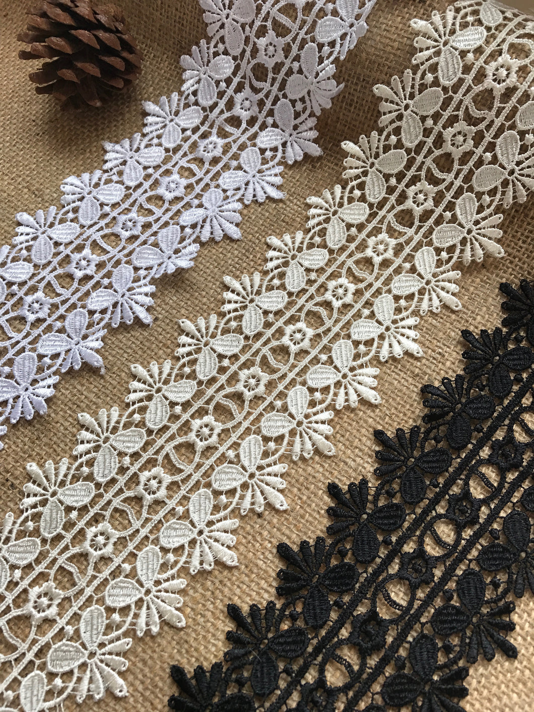 Bordure en dentelle guipure blanc ivoire noir 3/8 cm de large – The Lace Co Bordure en dentelle guipure blanc ivoire noir 3/8 cm de large – The Lace Co