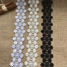 Beautiful Guipure Double-Sided Lace Trim 4 cm/1.75" White, Ivory Black