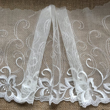 Dentelle de tulle de mariée brodée ivoire 23 cm/9"