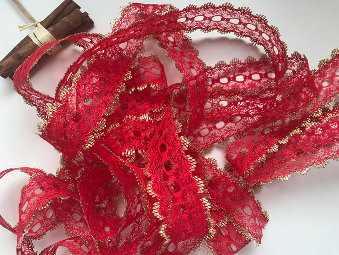 Red/Gold Eyelet Knitting in Lace 35mm