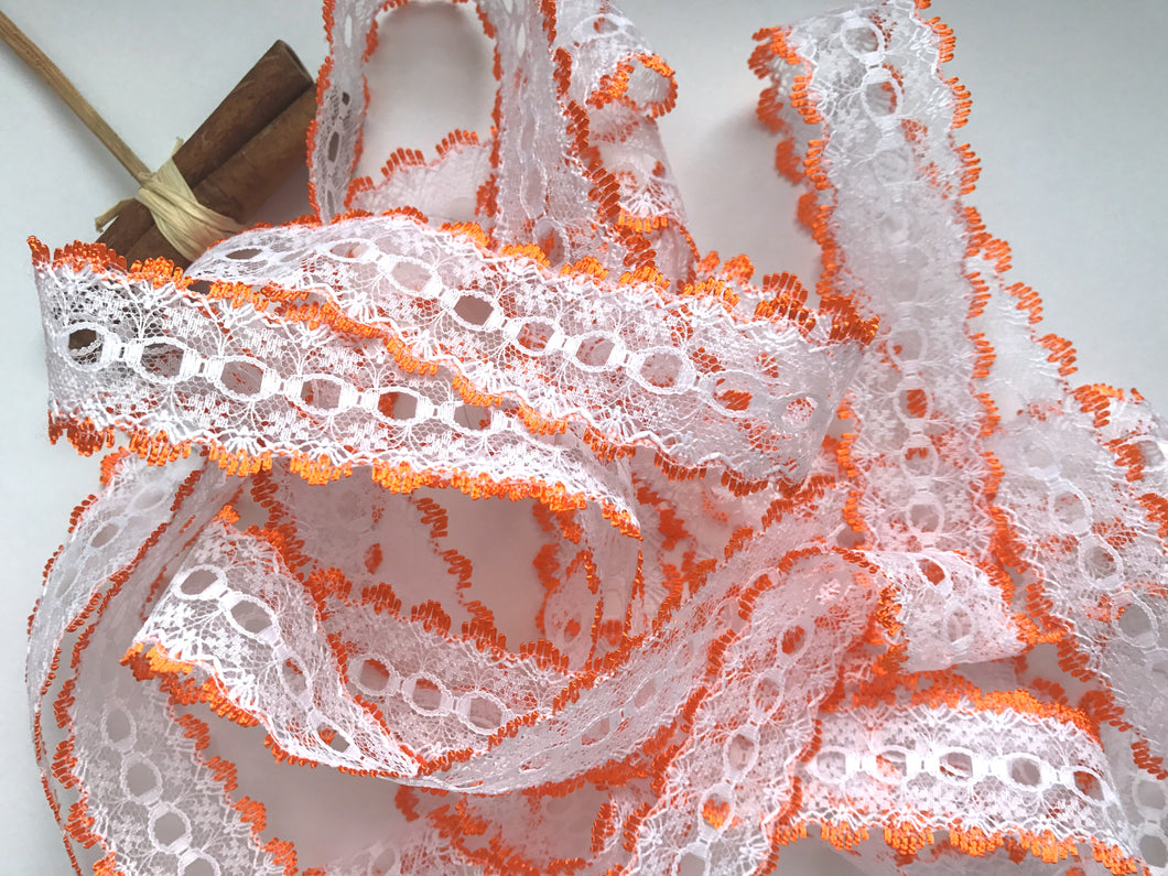 White/Orange Eyelet Knitting in Lace 35mm