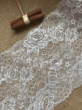 Beautiful Ivory Delicate French Rose Lace 17cm/6.75"