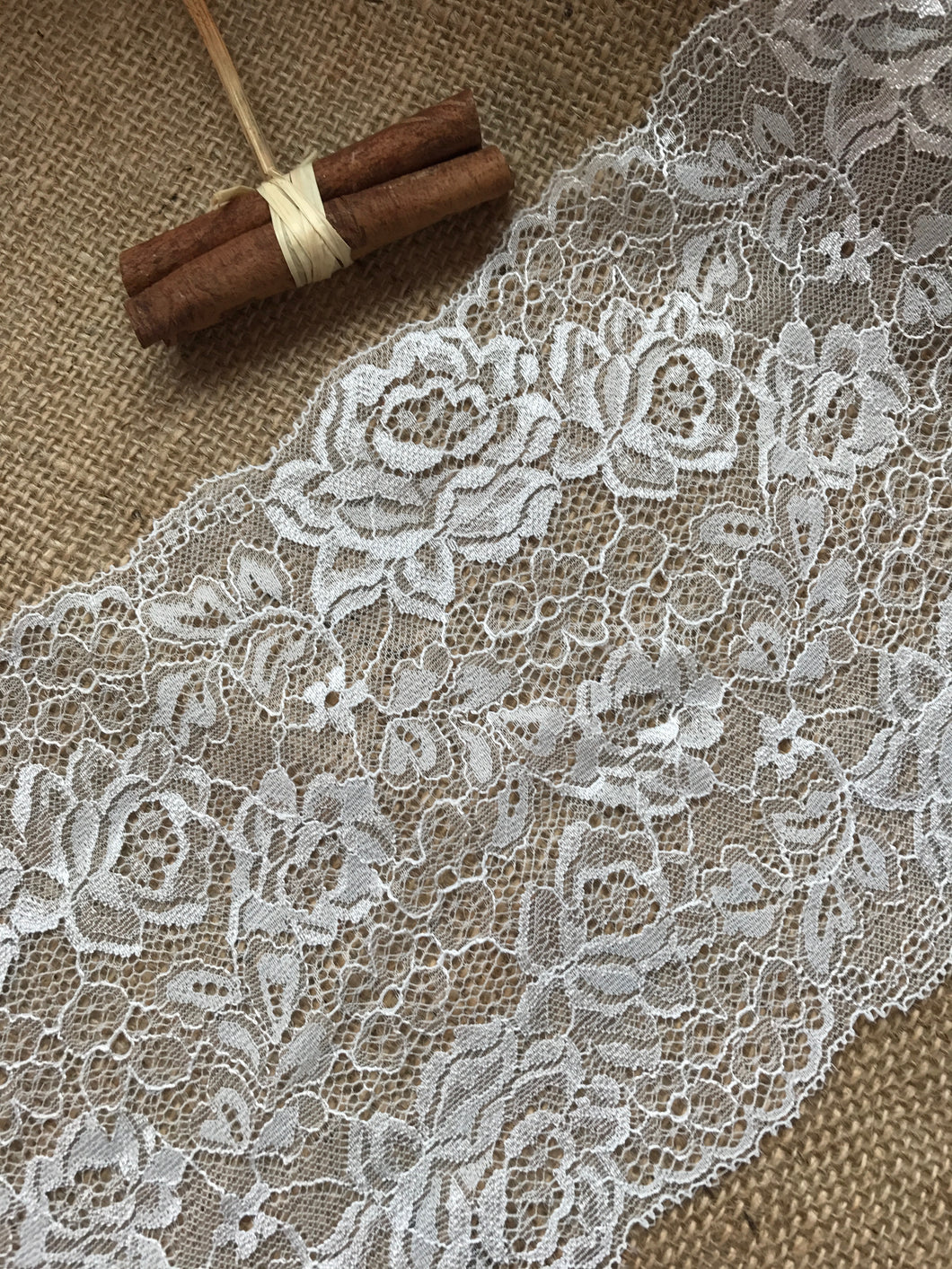 Beautiful Ivory Delicate French Rose Lace 17cm/6.75