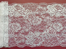 Beautiful Ivory Delicate French Rose Lace 17cm/6.75"