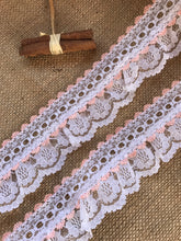 3.4 m Pretty White with Peach Gathered Lace (with ribbon slot) 6.5 cm/2.5"