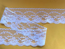 7.5 m Pretty White Nottingham Scalloped Lace  7cm/2.5"