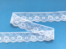 Pretty White Nottingham Lace 4 cm/1.25"