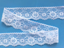 Pretty White Nottingham Lace 4 cm/1.25"