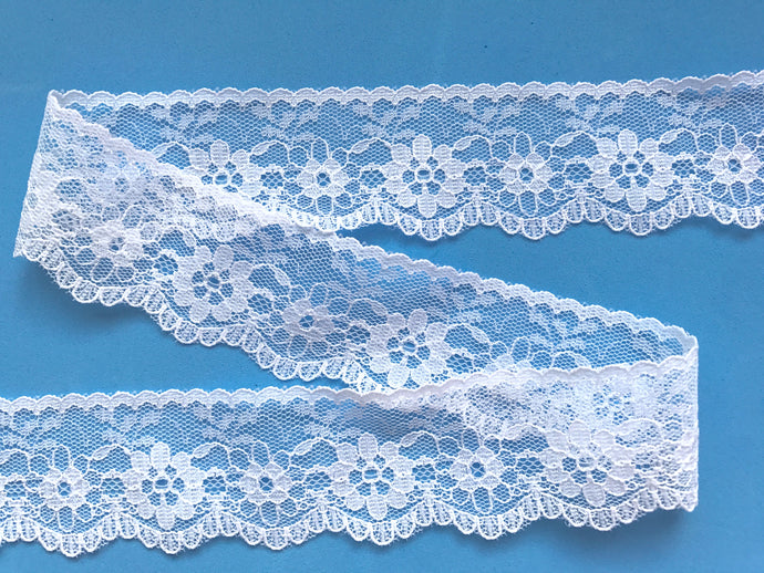 Pretty White Nottingham Lace 4 cm/1.25