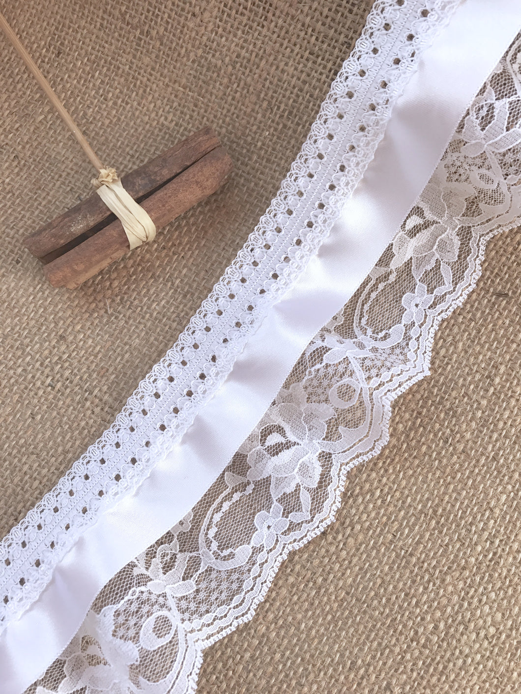 Pretty White Gathered Lace (Three tier with satin ribbon) 9 cm/3.5