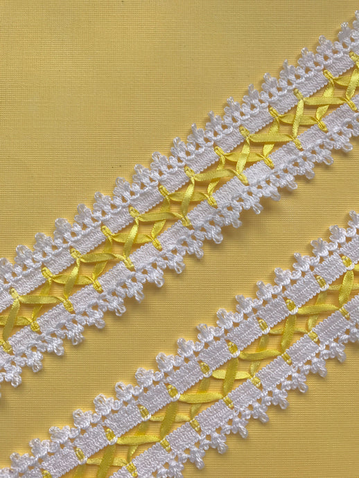 White/Lemon Cotton Lace with ribbon Lacing  4.5 cm/1.75