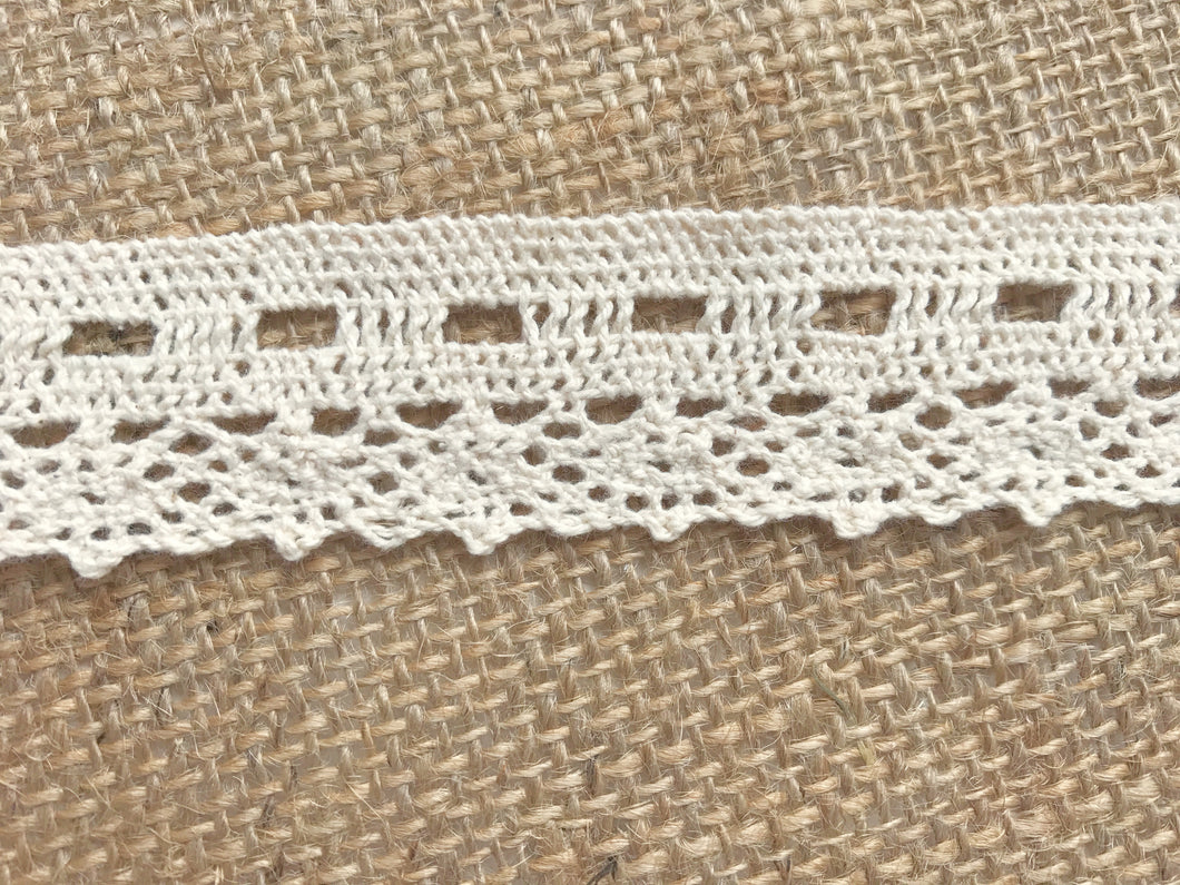 Ecru Lace Natural Cotton Cluny Nottingham 75 mm/3 www.thelaceco