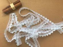 *NEW* Single Edge White/Blue Eyelet Knitting in Lace 18 mm