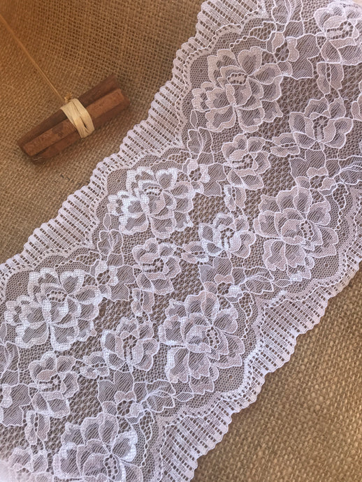 White Soft Wide Floral Stretch Scalloped Lace Trim 17 cm/7