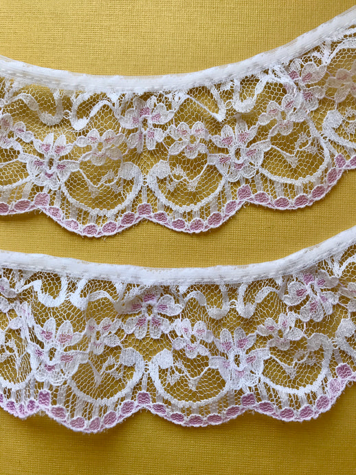 Quality Nottingham Frilled/Gathered Lace. White/Pink 2.5