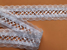 Beautiful Nottingham White Ribbon Lacing & Lace  Trim 5 cm/2"