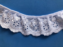3.8 m White Cotton Broderie Anglaise Embroidered Gathered Lace 5 cm/2"