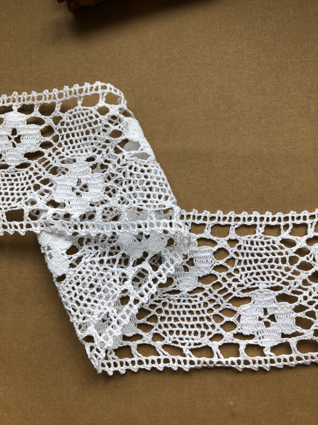 White or Natural Ecru Cotton Crochet Insertion Nottingham Cluny Lace  7 cm.2.75